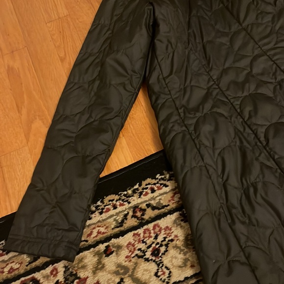 Patagonia Women’s Jacket - Picture 12 of 12